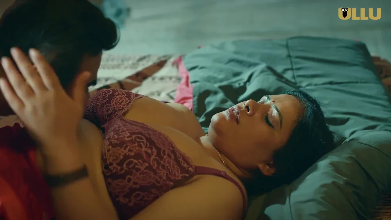 Kundi Mat Khadkao Raja 2025 Ullu Hindi XXX Web Series Ep 2