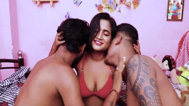 Room Mate 2020 Gupchup Hindi XXX Web Series Episode 2